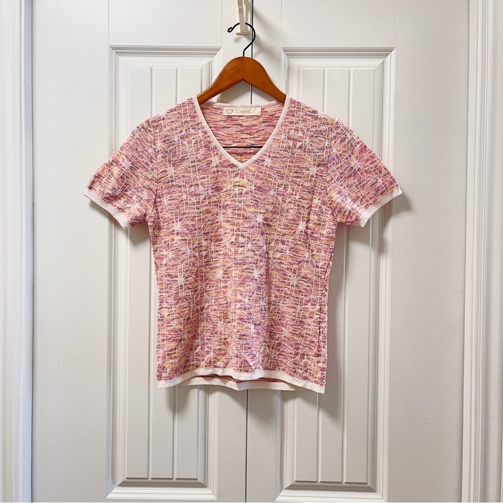 Vintage Camela Geometric Rainbow Knit V-Neck Tee Pink